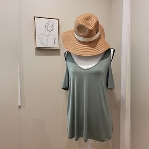 Stitch Fix- Hummingbird- Cold Shoulder Top